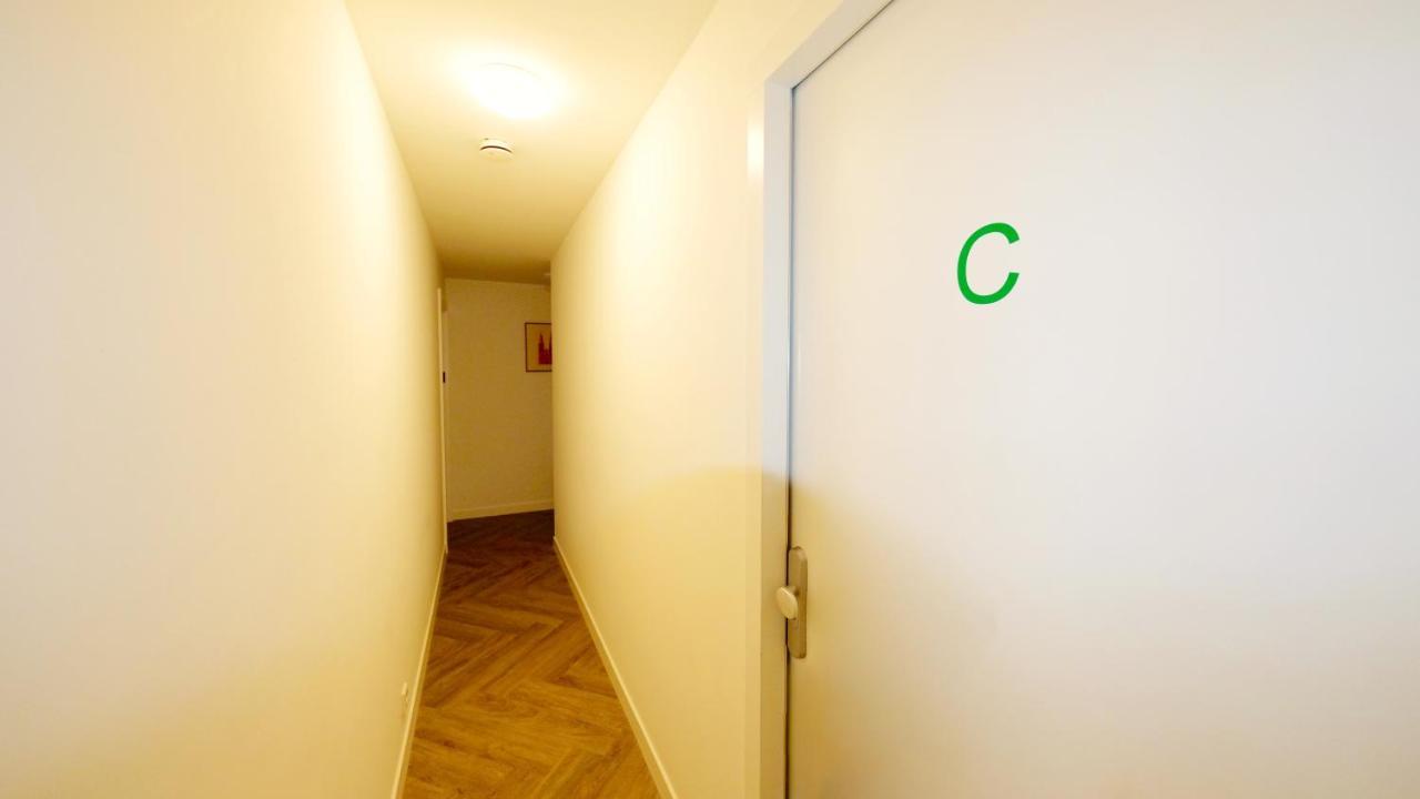 Sunny 45M2 Penthouse With Balcony And Terrace - R65C Apartment Eindhoven Bagian luar foto